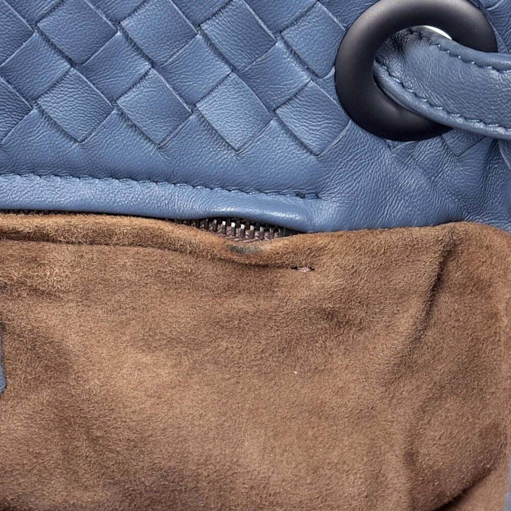 BOTTEGA VENETA Blue Leather Intrecciato Bag - Picture 6 of 8